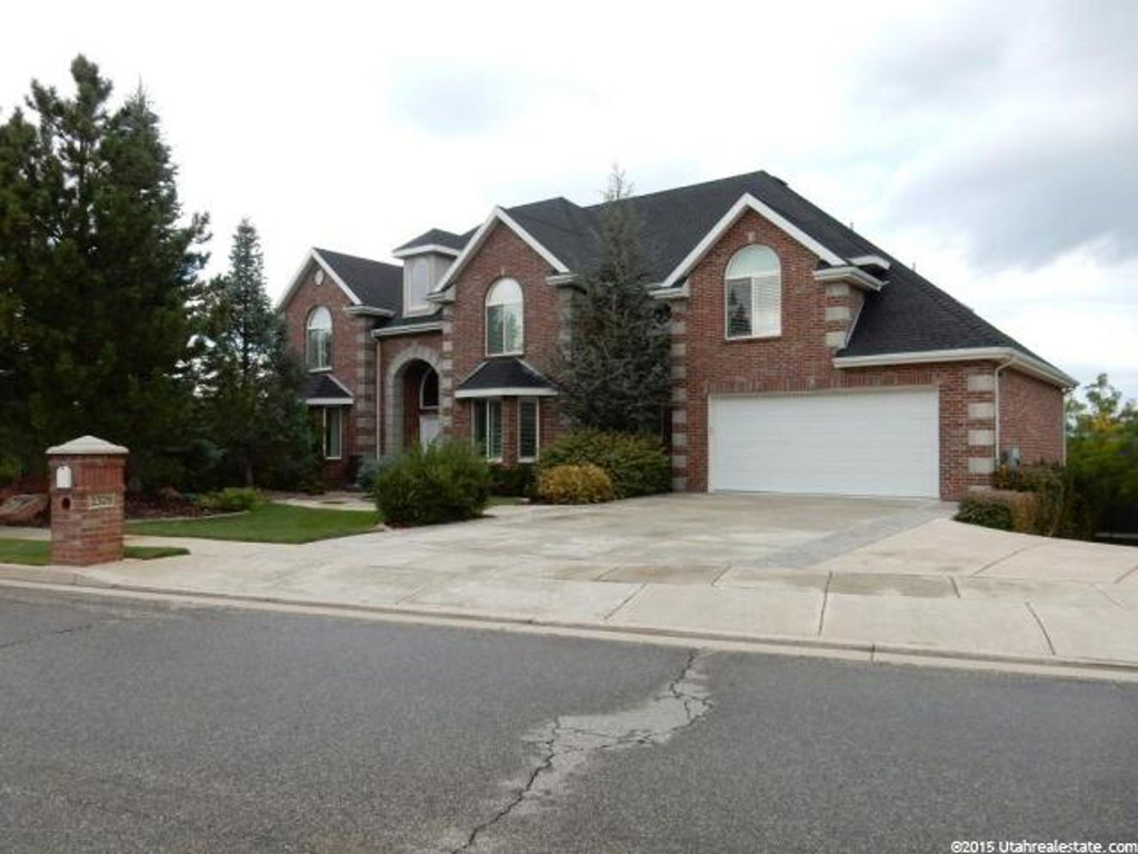 2329 E 3700 N, Layton, UT 84040