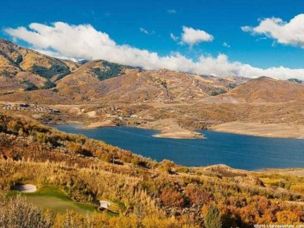 910 E Longview Dr, Hideout, UT 84036