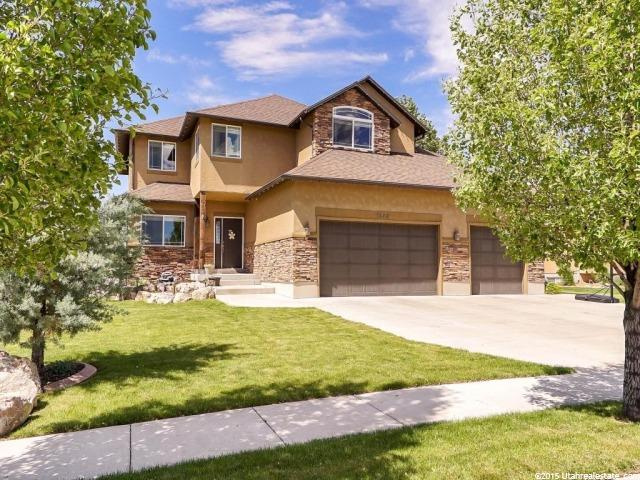 1444 W 1595 N, Clinton, UT 84015