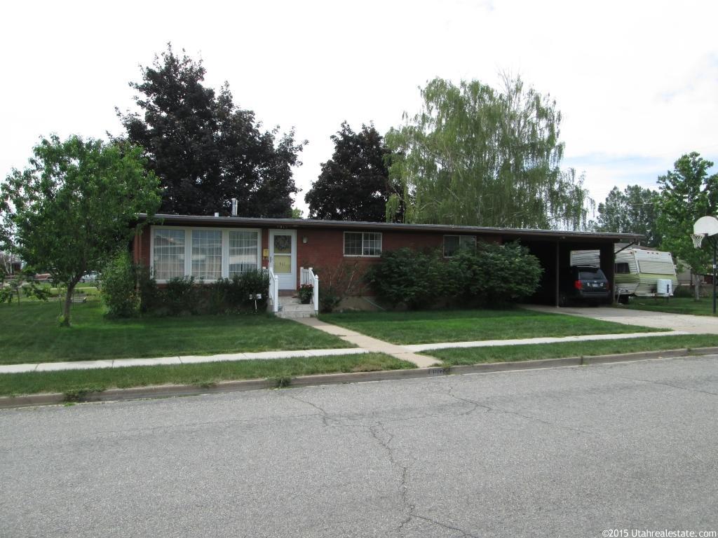 4917 S 2400 W, Roy, UT 84067