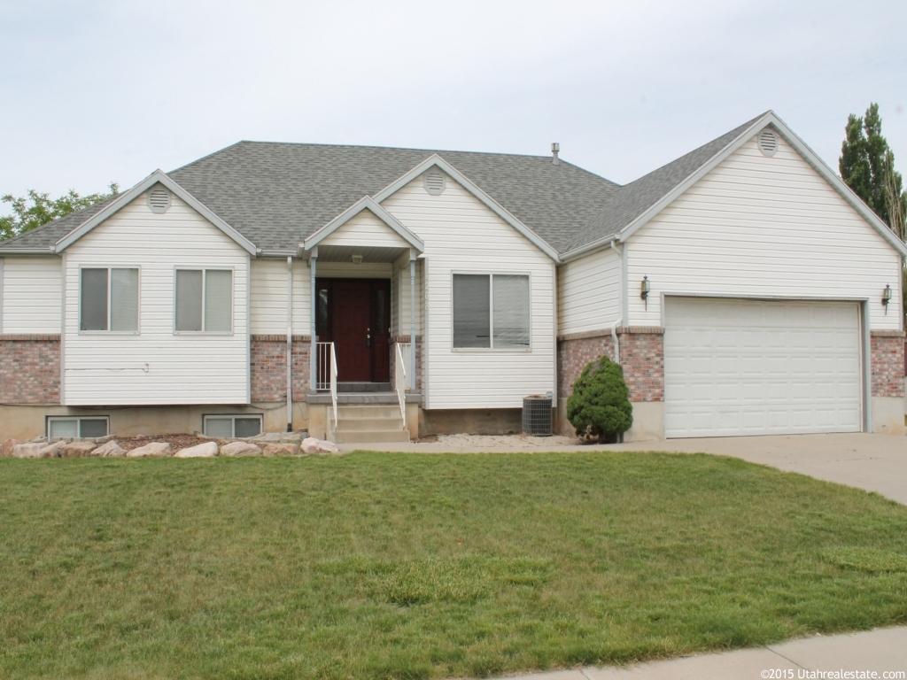 1208 S 2000 W, Syracuse, UT 84075