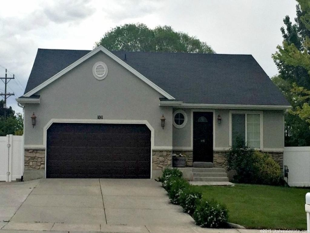1011 W 1075 N, Clinton, UT 84015
