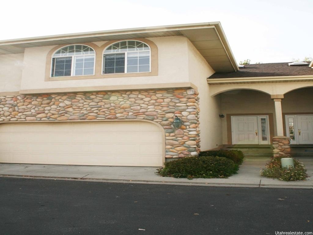 7818 S Sequoia Tree Ln E, Sandy, UT 84094