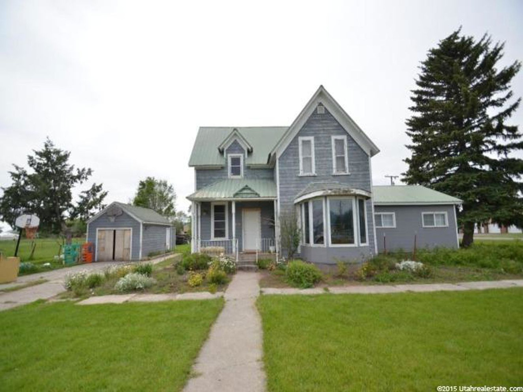 210 S Main St, Lewiston, UT 84320