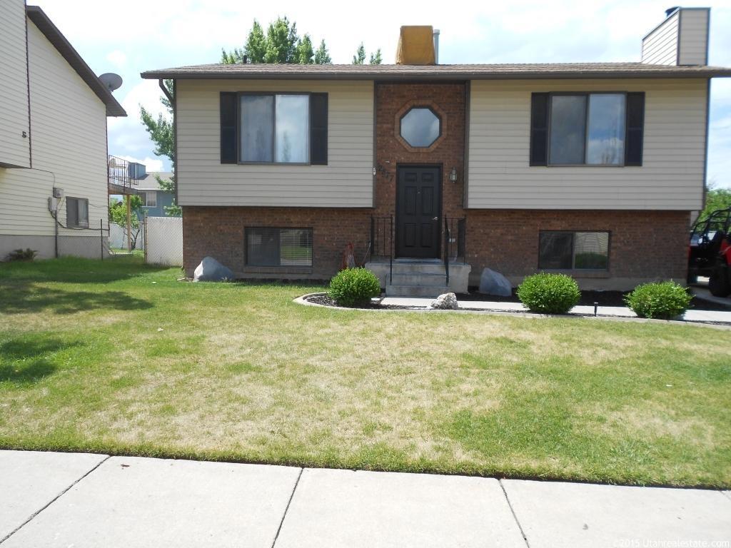 2877 W 5875 S, Roy, UT 84067
