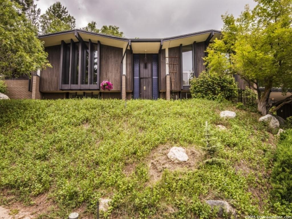 1011 S Canyon Crest Dr E, Bountiful, UT 84010