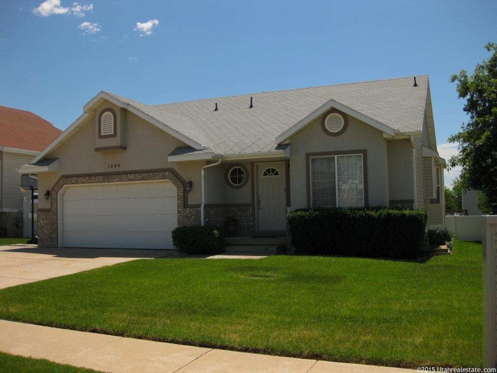 1208 E 3075 N, Layton, UT 84040