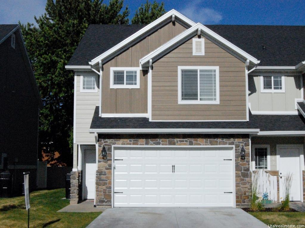 1044 W 2050 S, Syracuse, UT 84075