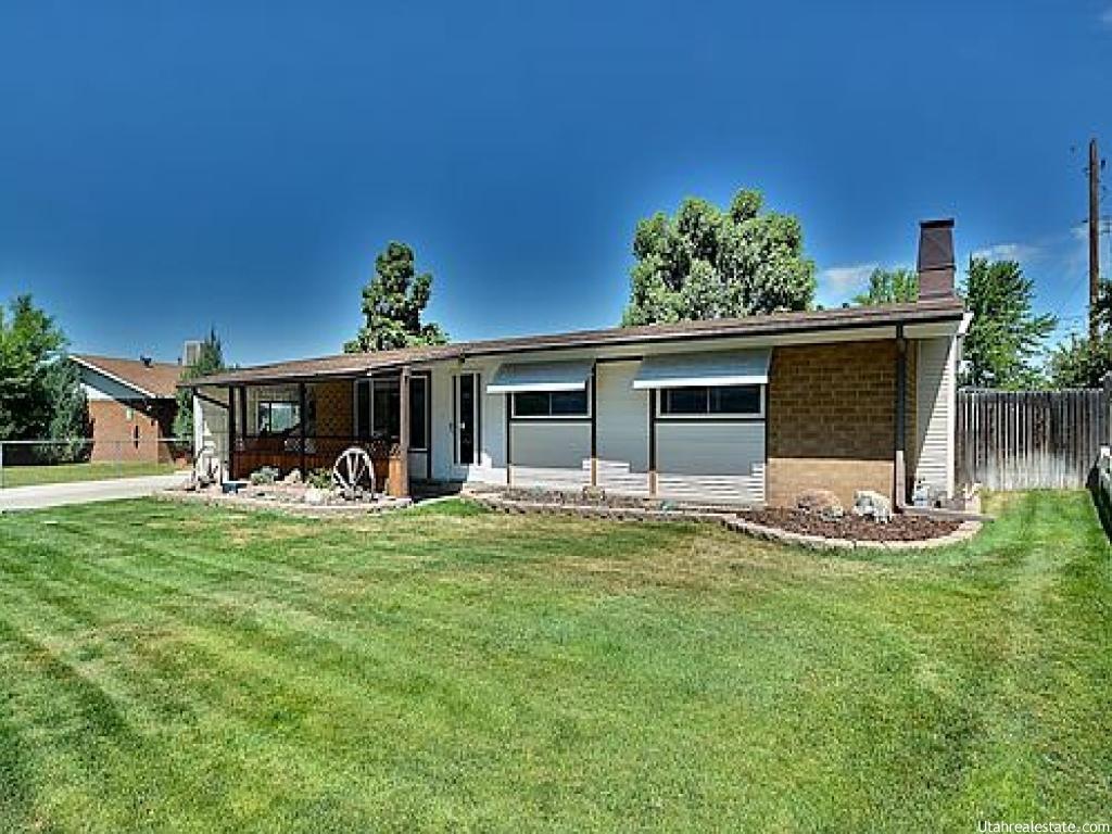 1115 E Bronze Ln, Sandy, UT 84094