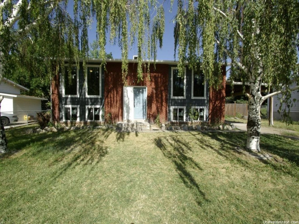 2448 N 890 W, Clinton, UT 84015