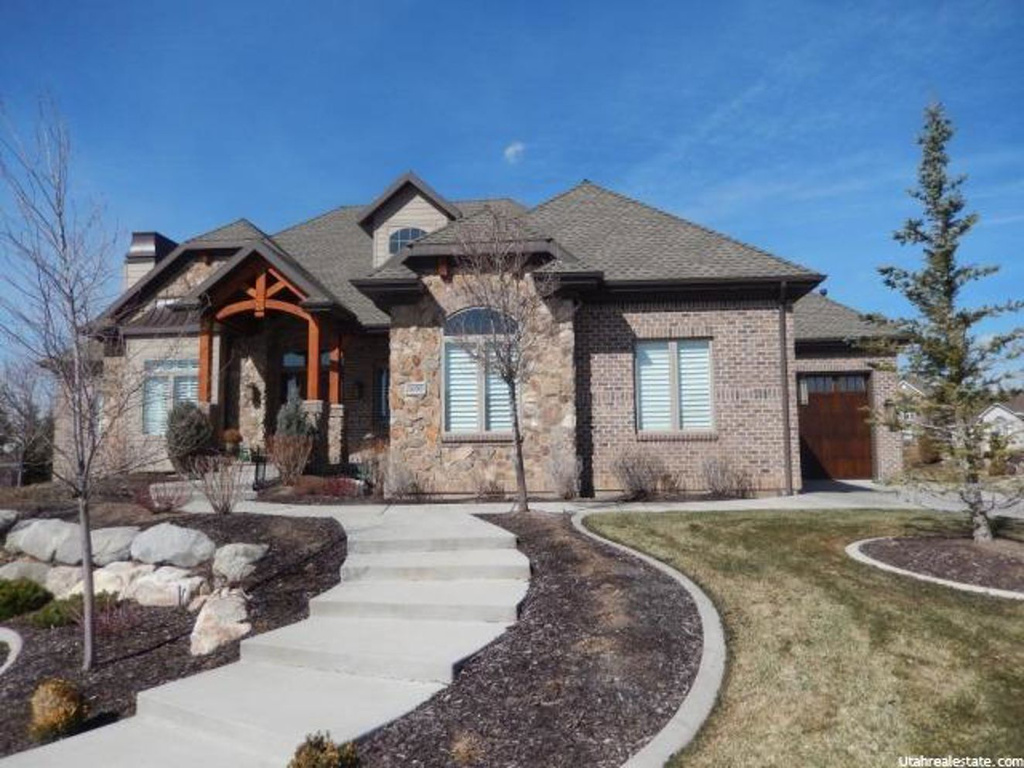1690 E Wasatch Dr, Ogden, UT 84403
