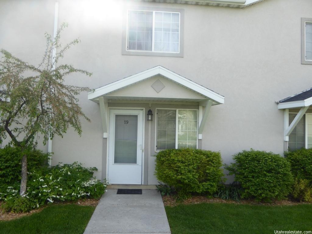19 Somerset Pl, Logan, UT 84321