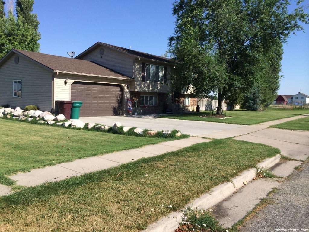 5347 S 5700 W, Hooper, UT 84315