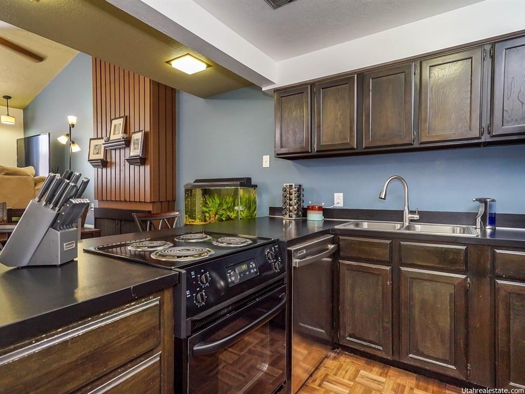 1298 E Lorl Ln S #4, Ogden, UT 84404
