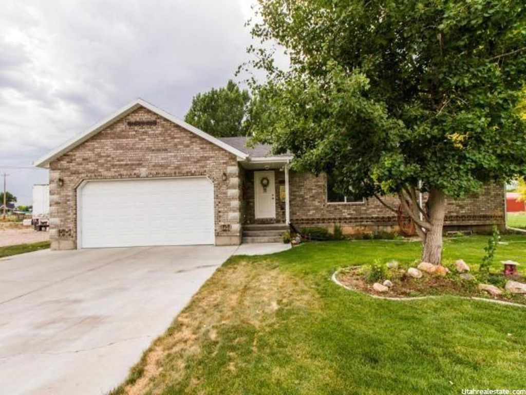 33 N 500 E, Levan, UT 84639