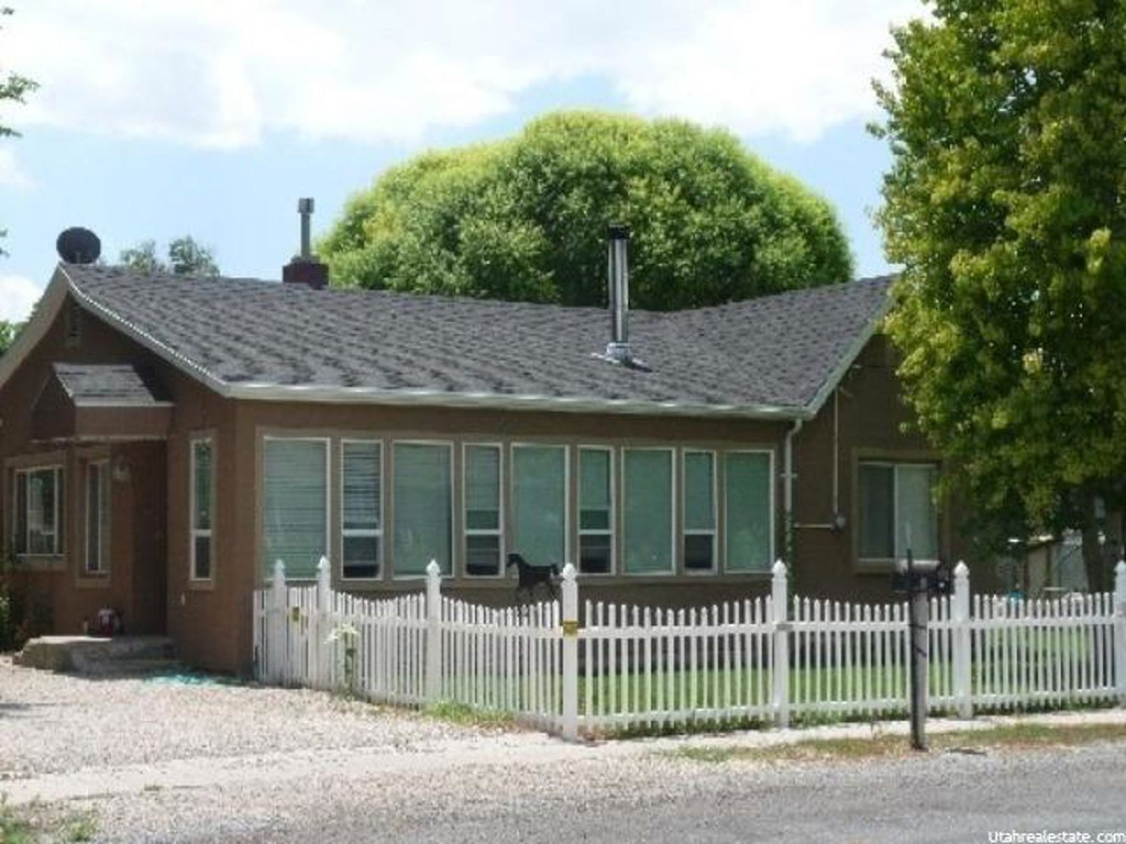182 E 200 S, Salina, UT 84654