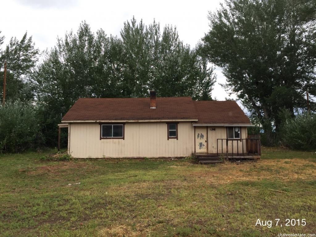 8017 E 6000 N, Lapoint, UT 84039