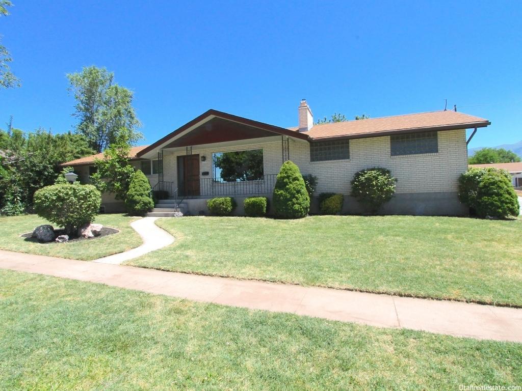 1219 Valhalla Dr, Clearfield, UT 84015