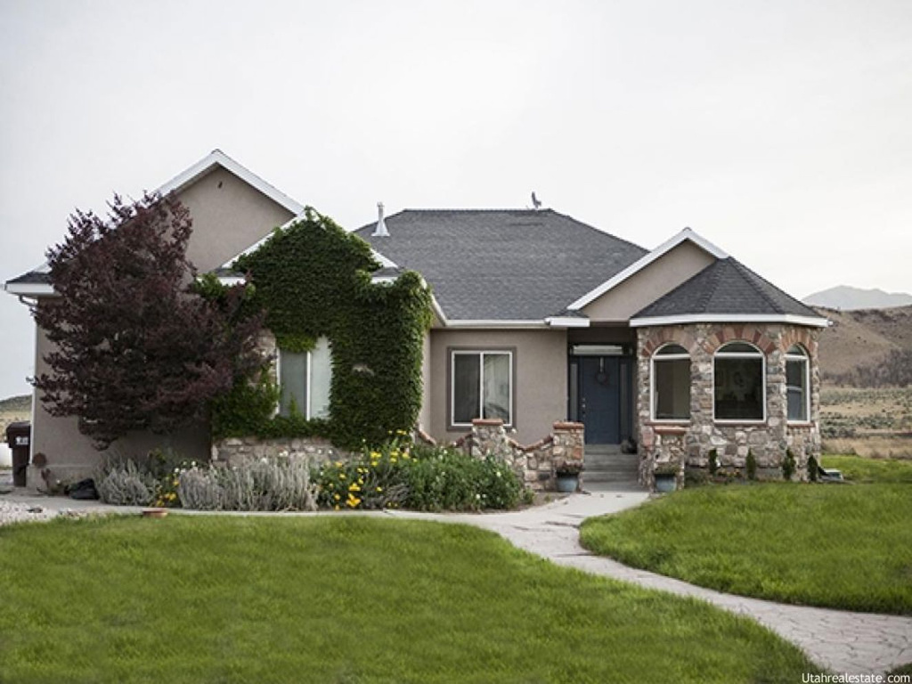 9889 Timp View Dr, Eagle Mountain, UT 84005