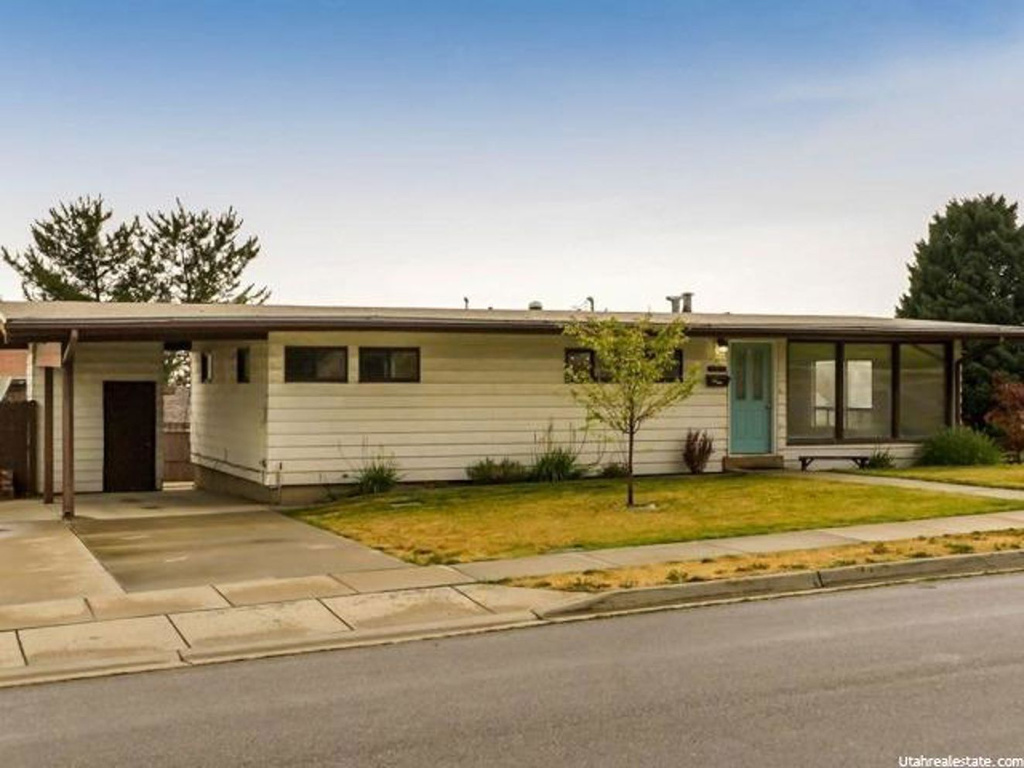 5409 S 2375 W, Roy, UT 84067