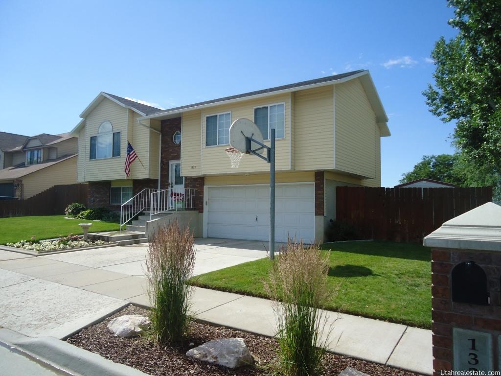 1329 W 570 N, Clinton, UT 84015