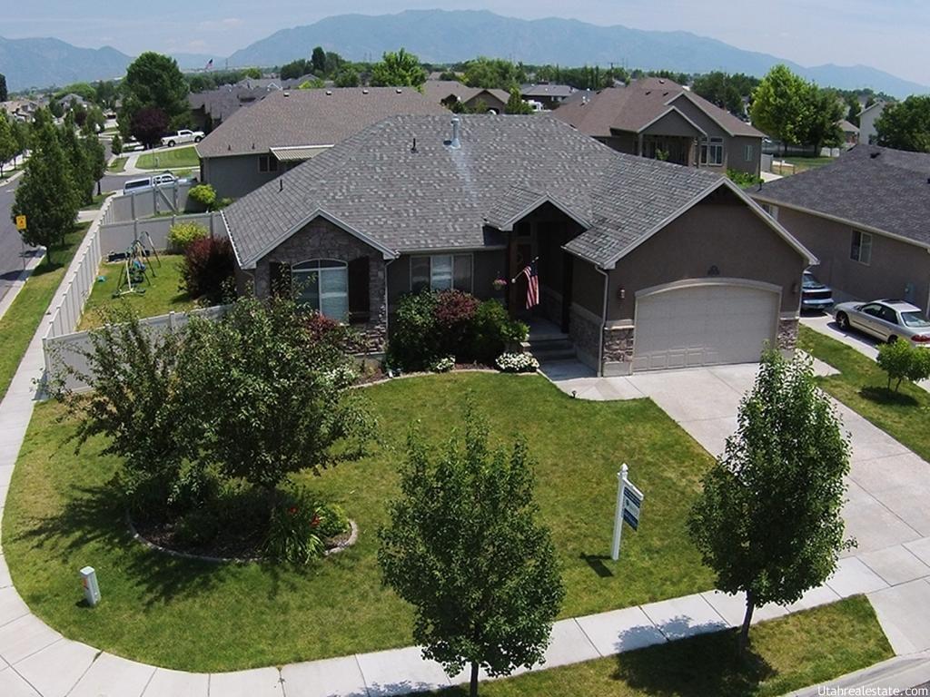 1876 N 2750 W, Clinton, UT 84015