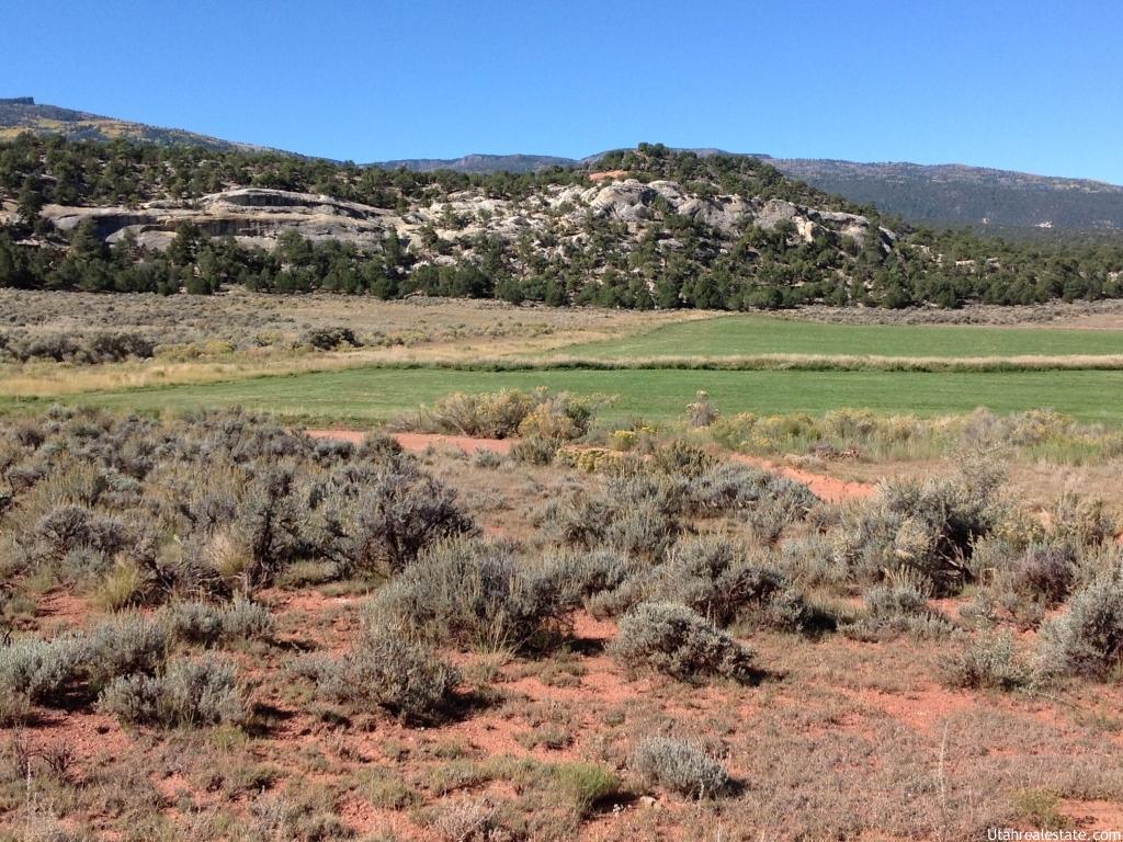1200 S Miners Mountain Rd E, Grover, UT 84773