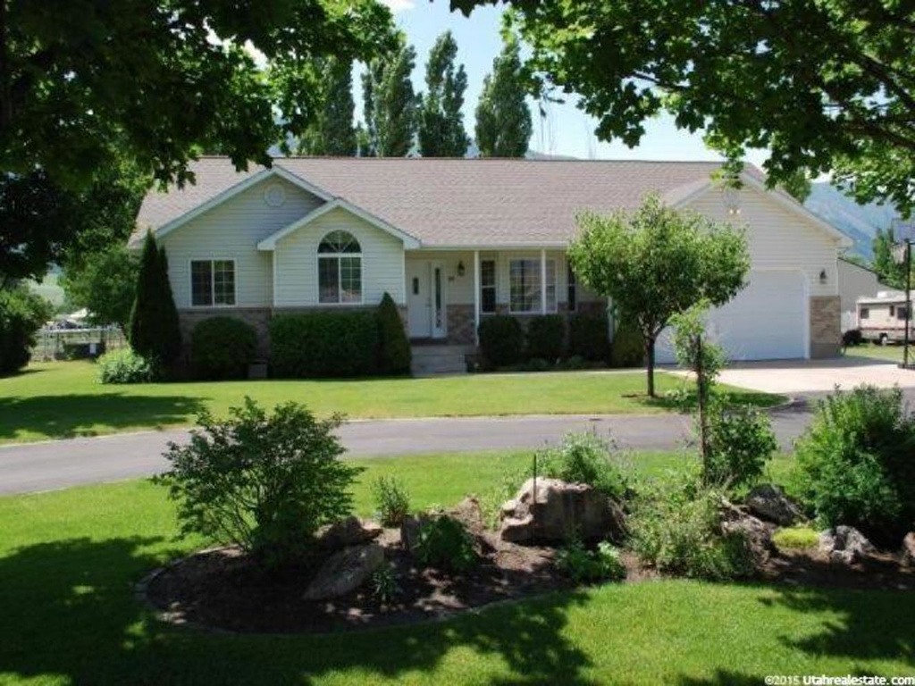 89 S 450 E, Wellsville, UT 84339