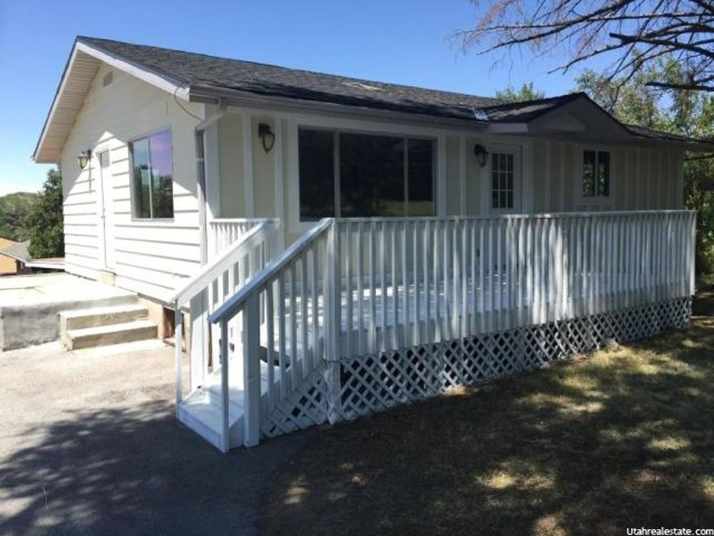 422 S 200 E E, Farmington, UT 84025