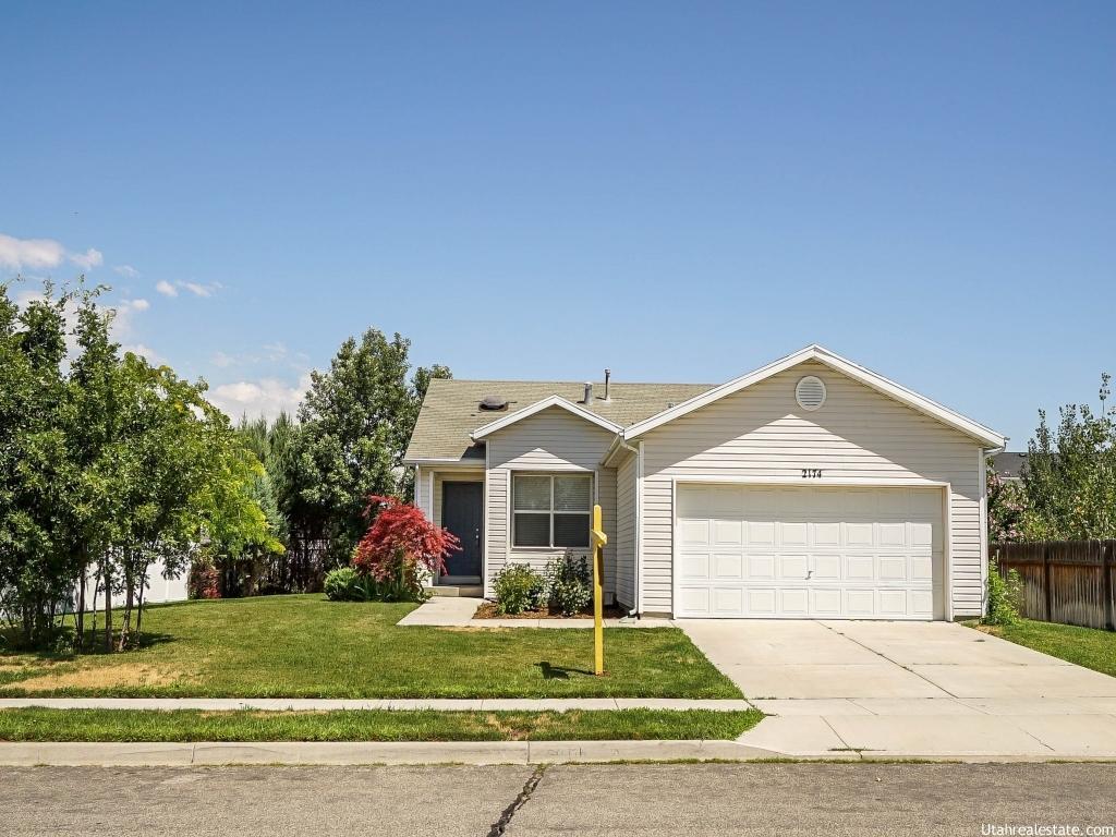 2174 W 2220 N, Clinton, UT 84015