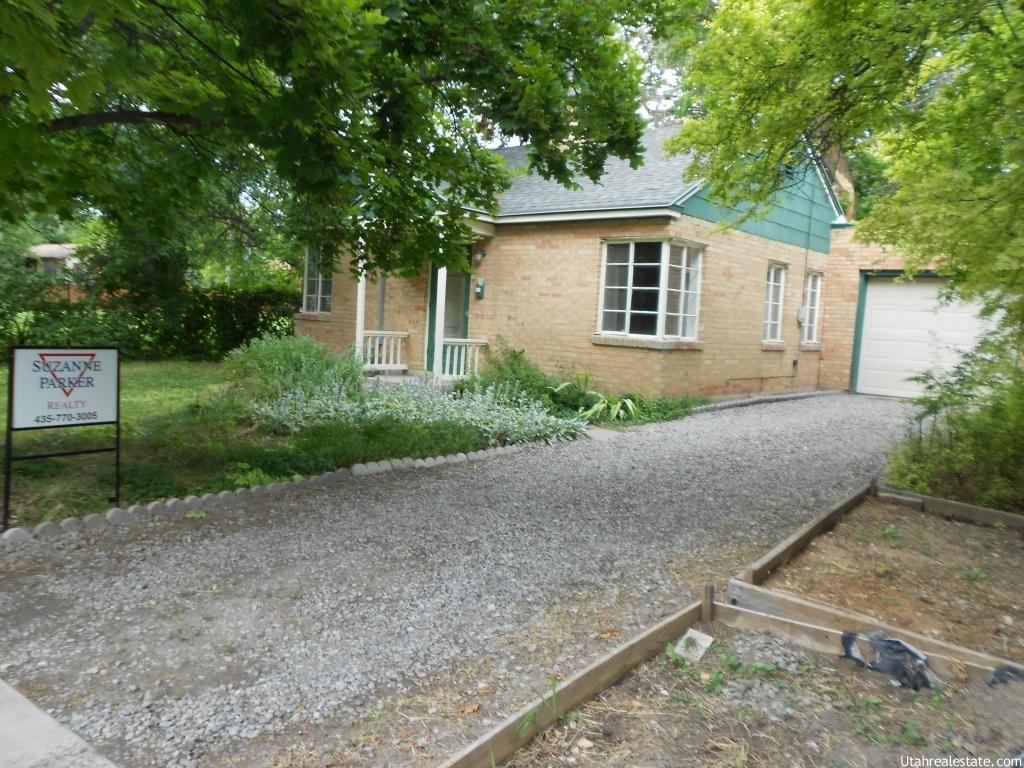 1098 Crescent Dr., Logan, UT 84341