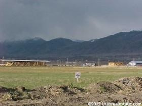 858 W 300 N #4, Hyrum, UT 84319