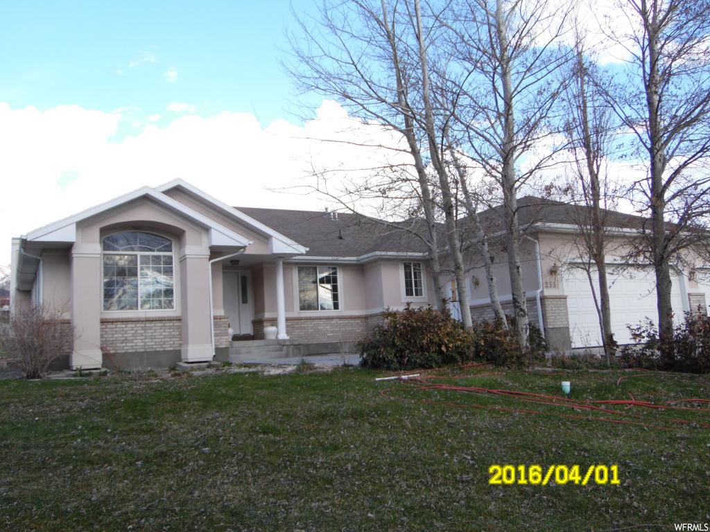 255 OLD COUNTY RD, Stockton UT 84071