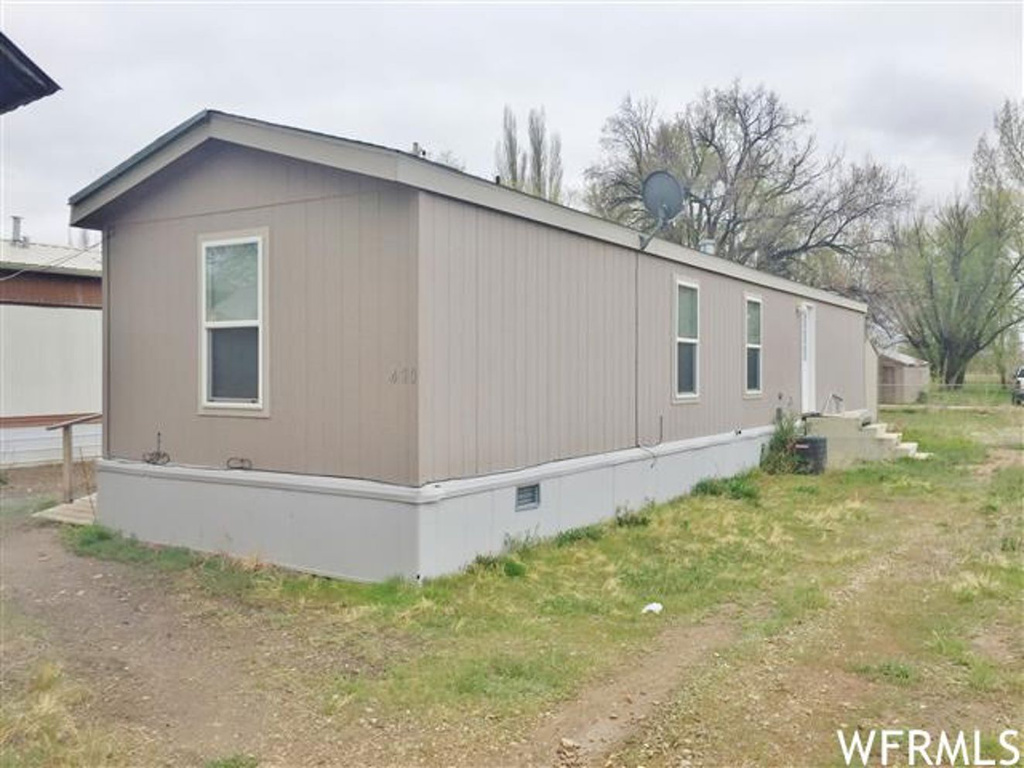 460 E Main, Myton, UT 84052