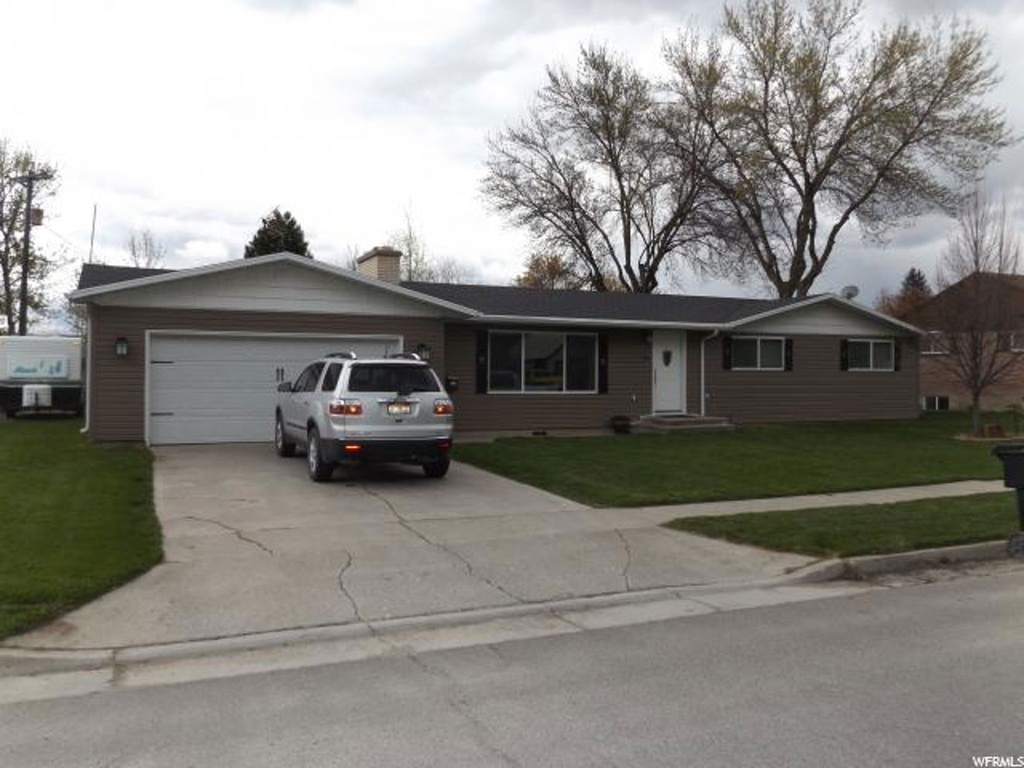 225 E 400 S, Preston, ID 83263