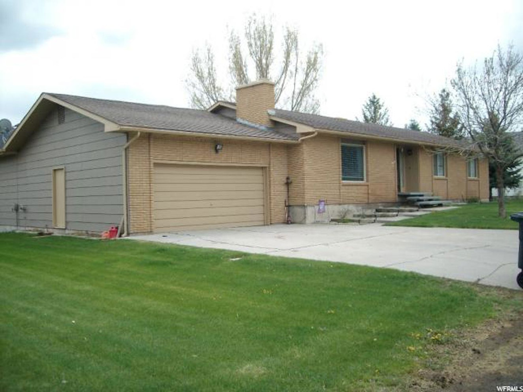 65 S 100 E, Glenwood, UT 84730