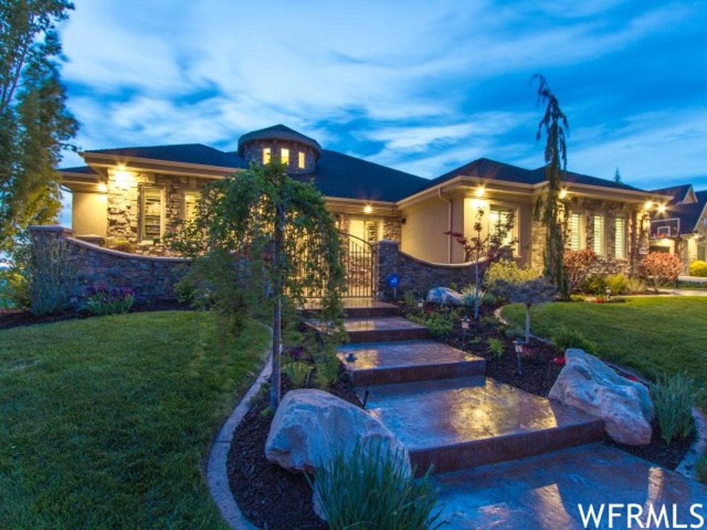 4378 S Foothill Dr, Bountiful, UT 84010