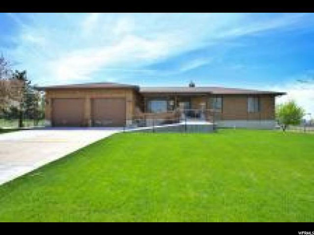 4047 W 6000 S, Hooper, UT 84315