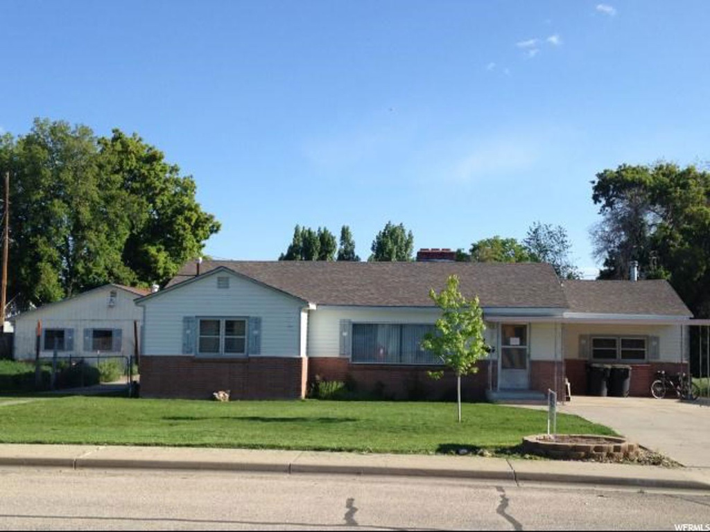232 W 400 S, Vernal, UT 84078