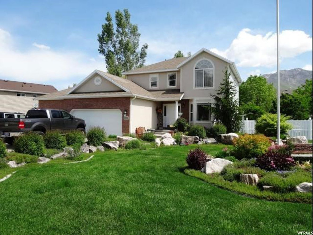 1982 S Cedar Loop Dr E, South Weber, UT 84405