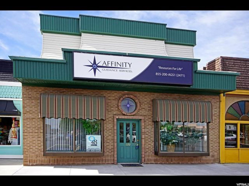 672 E Union Sq S, Sandy, UT 84070