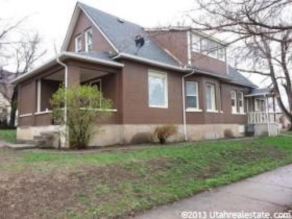 1103 E Oak St E, Ogden, UT 84401