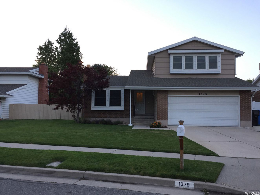 1375 E Vintry Ln, Murray, UT 84121