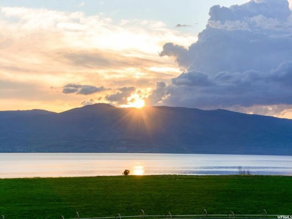 #21, Laketown, UT 84038
