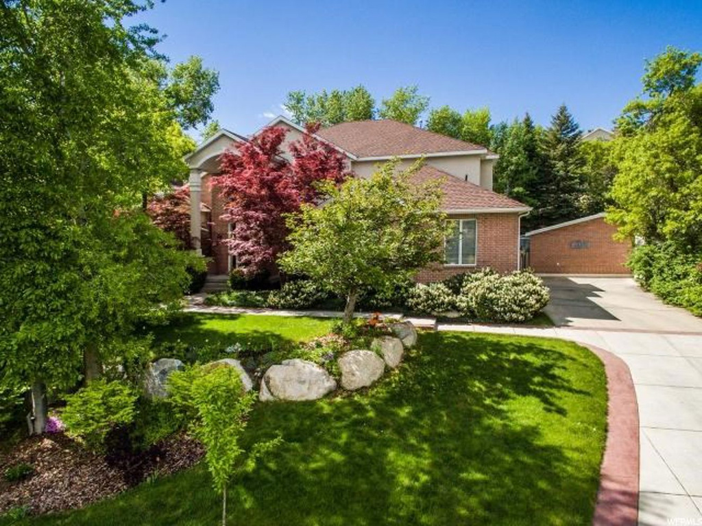 3056 E Cobble Stream Cir, Sandy, UT 84093