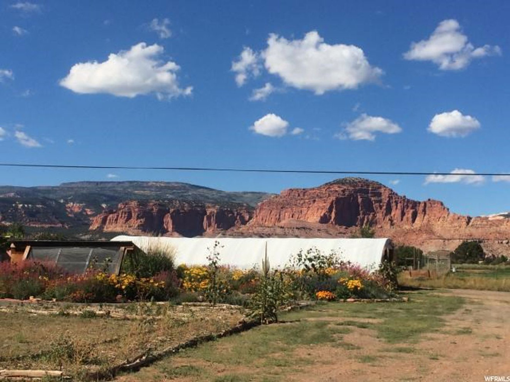 187 E 200 North, Torrey, UT 84775