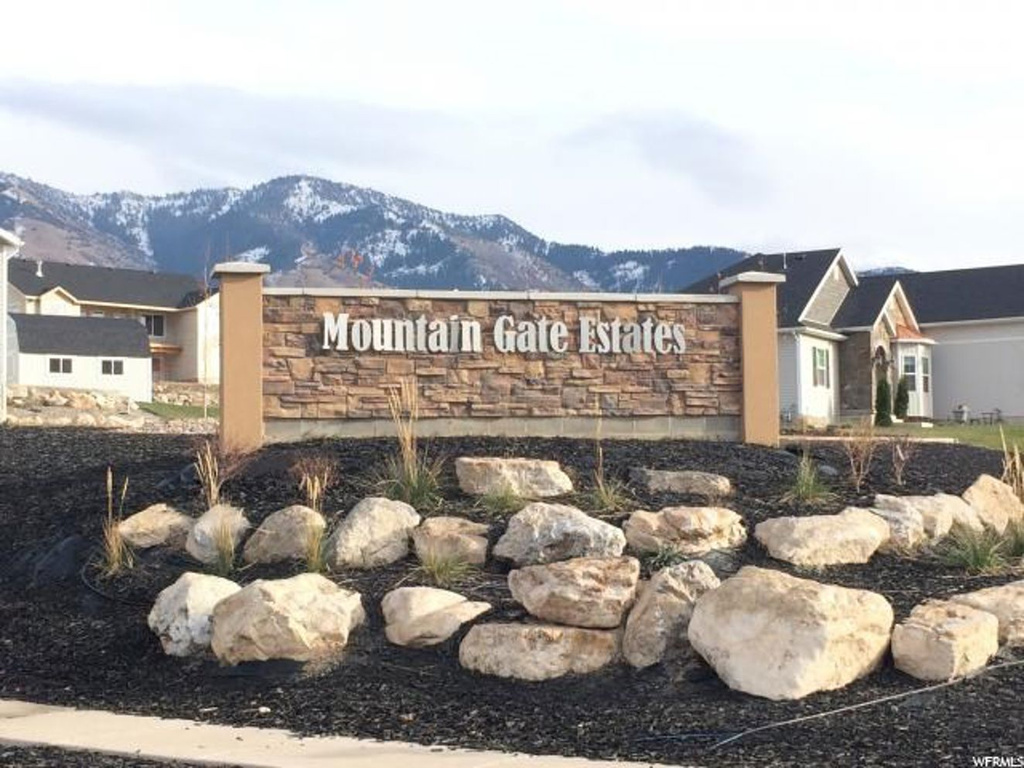 480 N 729 E #86, Hyde Park, UT 84318