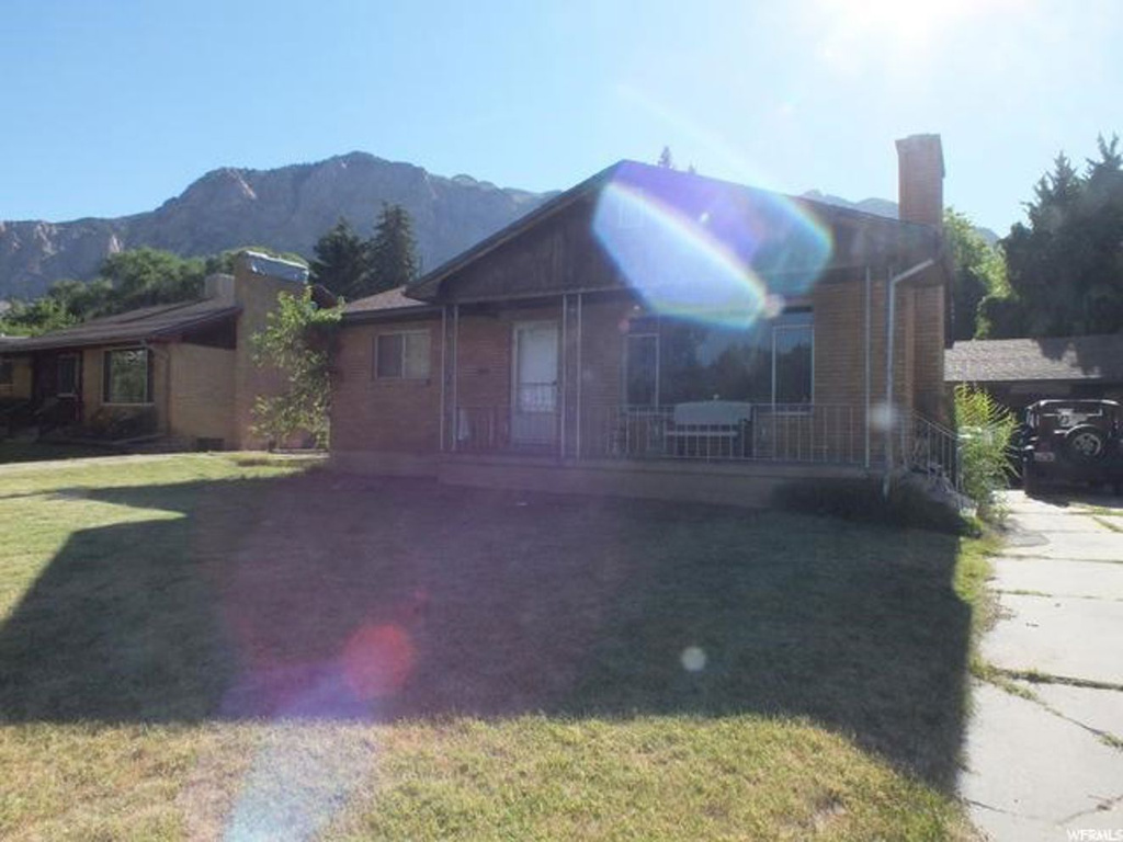558 Brinker Ave, Ogden, UT 84404