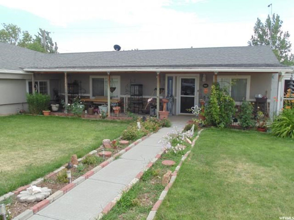 676 E Sunset St N, Delta, UT 84624