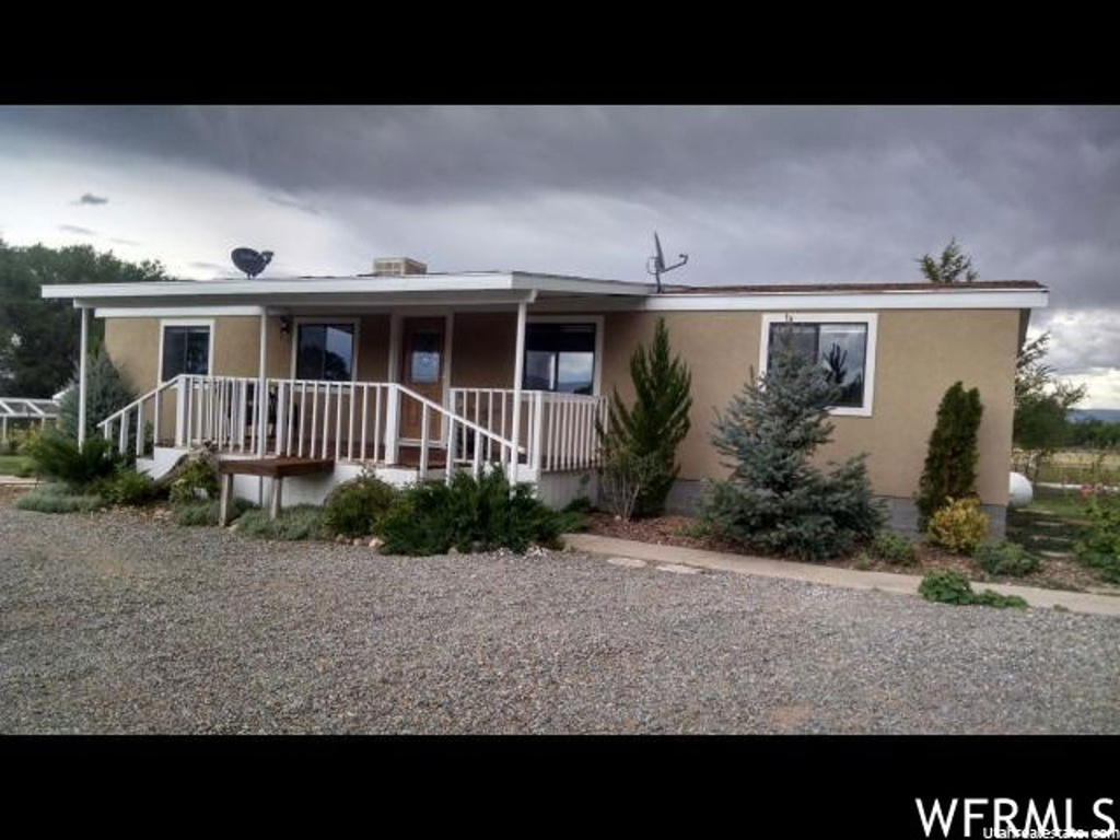 2001 E 2865 S, Naples, UT 84078